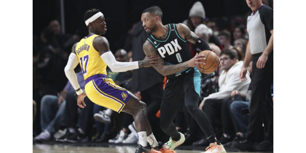 Les Blazers battent facilement les Lakers Les Blazers battent facilement les Lakers
