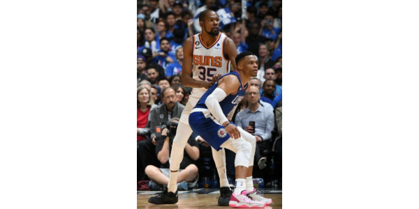 Les Clippers ont perdu contre les Suns 124-129 à domicile