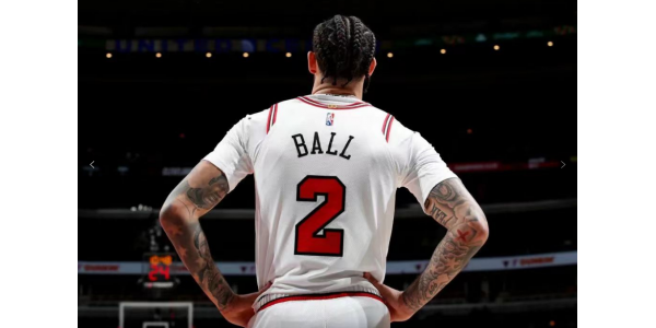 Lonzo Ball annonce qu'il sera absent pour la nouvelle saison Lonzo Ball annonce qu'il sera absent pour la nouvelle saison