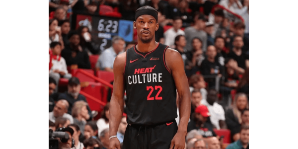 Butler cherche à renouveler à l'avance son contrat maximum de 2 ans avec Heat Butler cherche à renouveler à l'avance son contrat maximum de 2 ans avec Heat