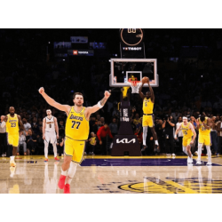 Le rôle des trois joueurs clés des Lakers – LeBron James, 41 ans, pilier de la défense Le rôle des trois joueurs clés des Lakers – LeBron James, 41 ans, pilier de la défense