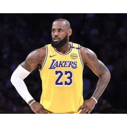 LeBron James, 41 ans, mérite-t-il encore 50 millions de dollars ? LeBron James, 41 ans, mérite-t-il encore 50 millions de dollars ?