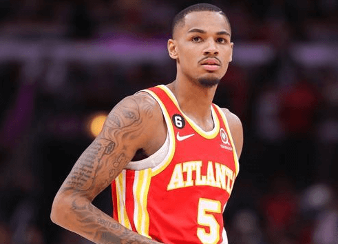 Murray frappe le buzzer, les Hawks battent les Celtics 123-122