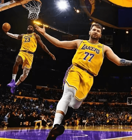 Les débuts de Doncic ont fait sensation et les Lakers ont inauguré un nouveau chapitre
