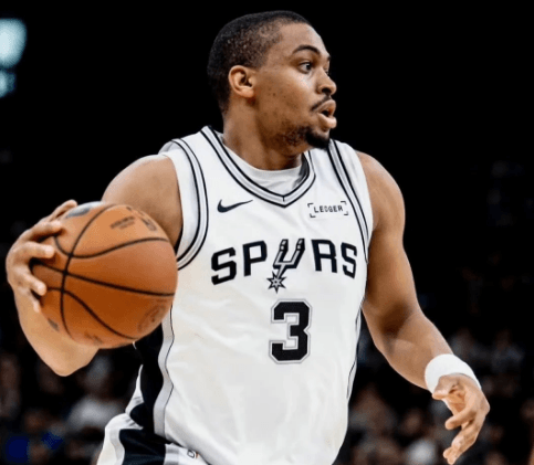 L'engagement sans faille de Keldon Johnson forge sa légende chez les Spurs