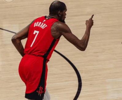 La domination de Durant pendant 40 minutes offre la victoire aux Rockets
