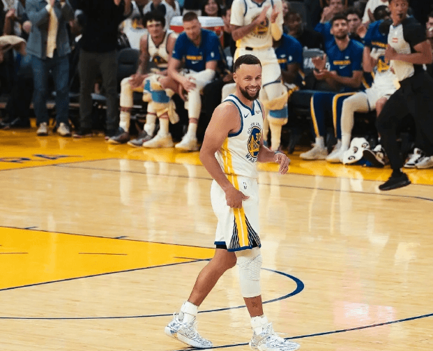 Le retour de Curry est fracassant ! Victoire étriquée des Rockets par 1 point